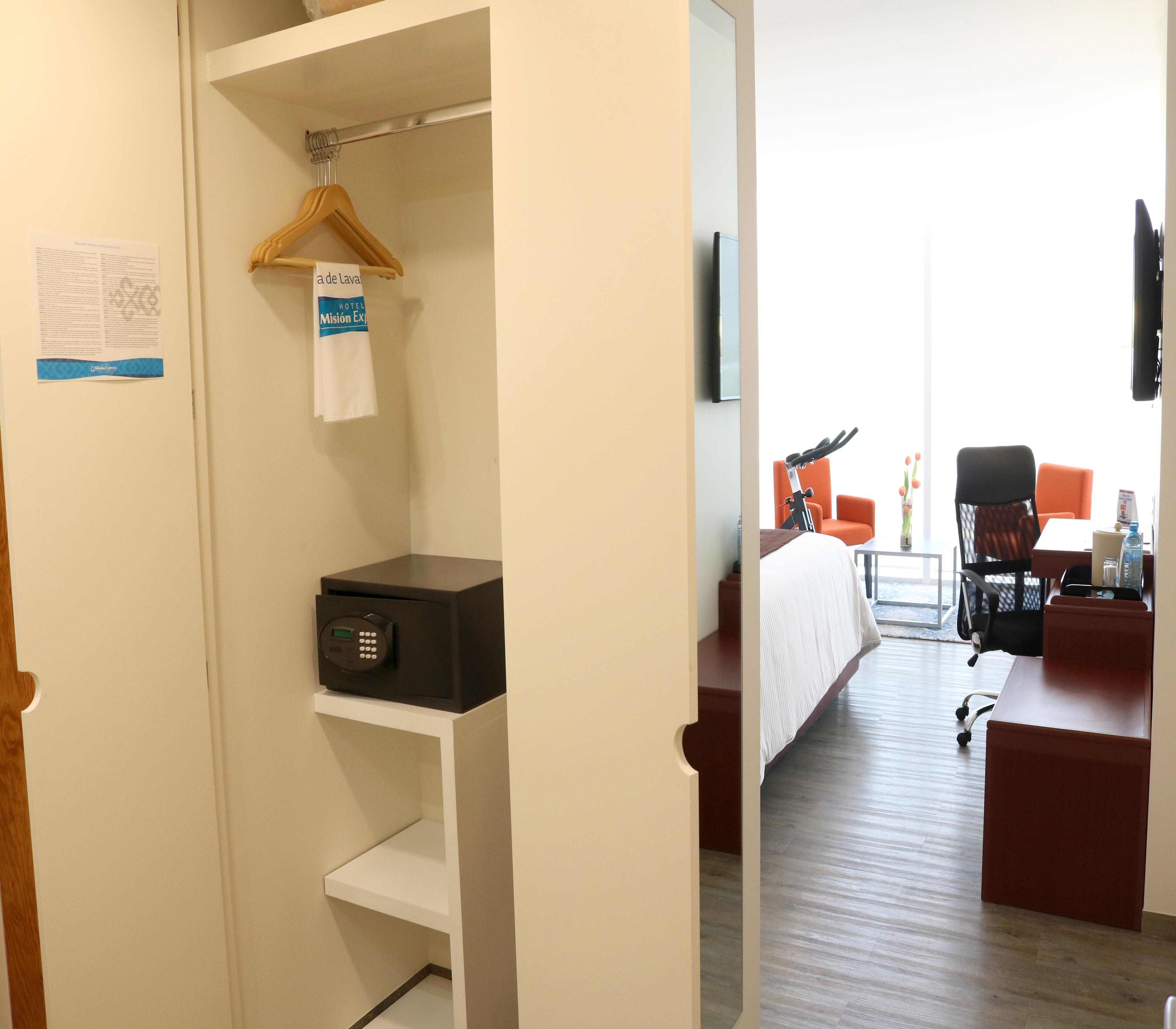 Mision Express Queretaro Hotel Екстериор снимка