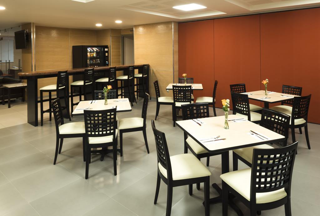 Mision Express Queretaro Hotel Екстериор снимка