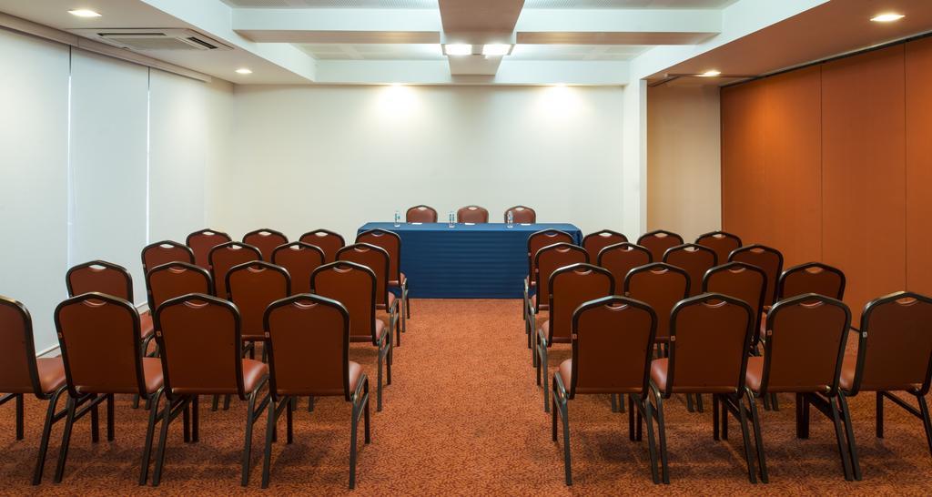 Mision Express Queretaro Hotel Екстериор снимка