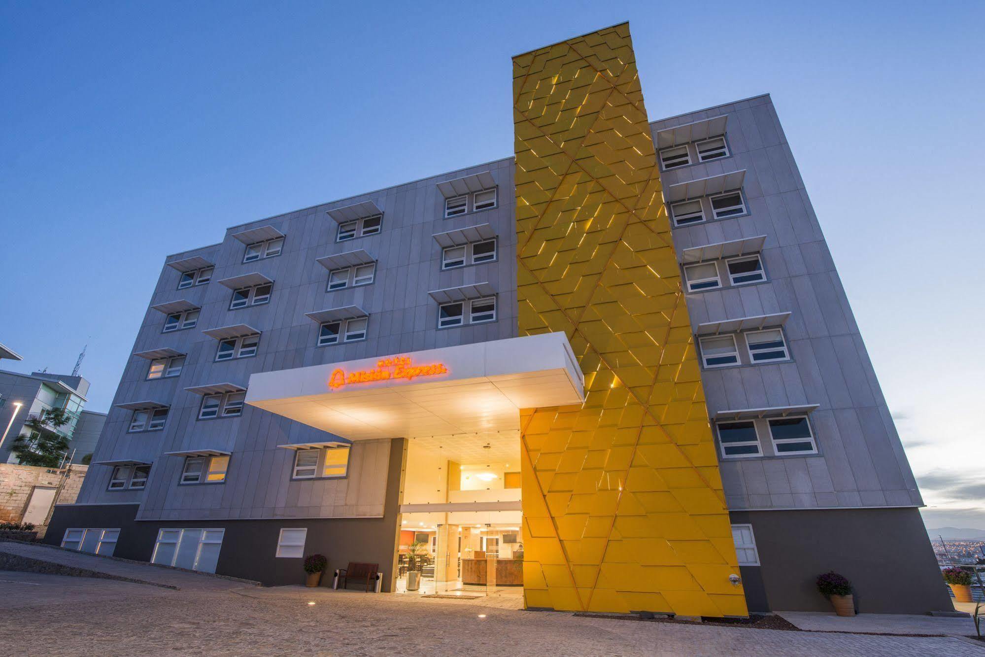 Mision Express Queretaro Hotel Екстериор снимка